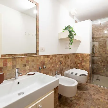 Maison Leonardo Al Colosseo Apartment *